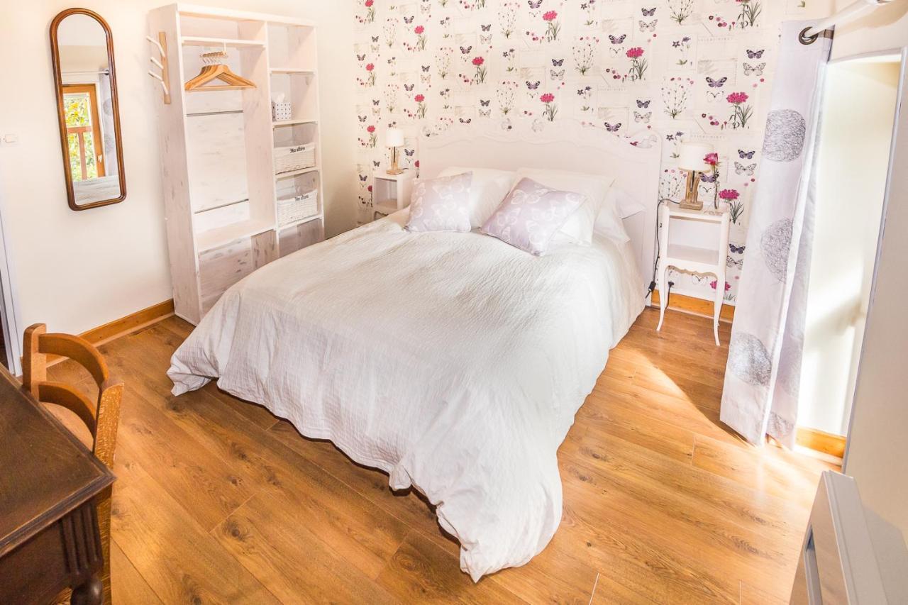 Entre Canal Et Vignes Bed and Breakfast Escolives-Sainte-Camille Esterno foto