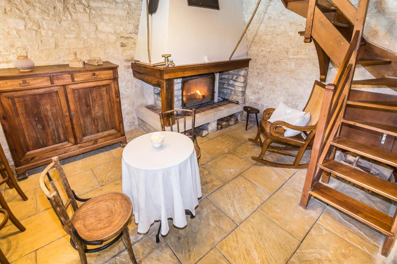 Entre Canal Et Vignes Bed and Breakfast Escolives-Sainte-Camille Esterno foto