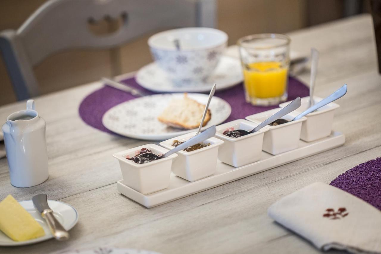 Entre Canal Et Vignes Bed and Breakfast Escolives-Sainte-Camille Esterno foto