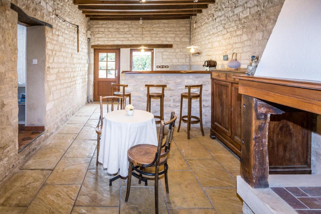Entre Canal Et Vignes Bed and Breakfast Escolives-Sainte-Camille Esterno foto