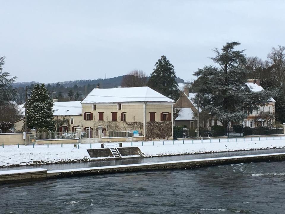 Entre Canal Et Vignes Bed and Breakfast Escolives-Sainte-Camille Esterno foto